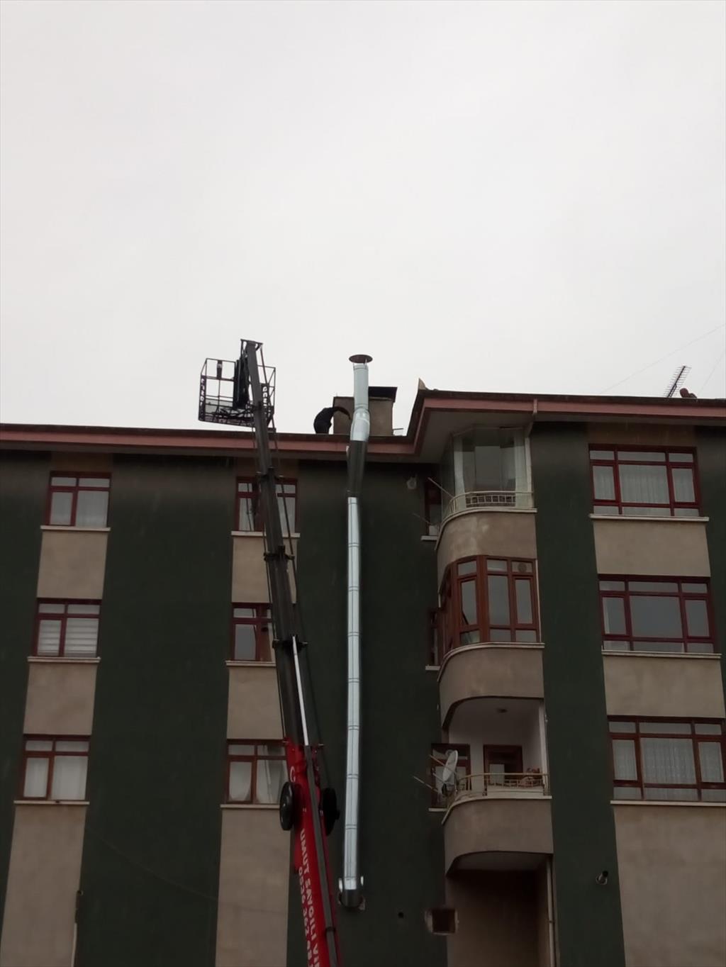   havalandırma sistemleri kanalı Ankara esmatik endüstriyel mutfak inox havalandırma bacaları bağlantısı depo sığınak işyeri Havalandırma İnox mutfak davlumbaz evyeli tezgah çalışma tezgahı krom paslanmaz galvaniz boru endüstriyel mutfak 0549 549 76 09